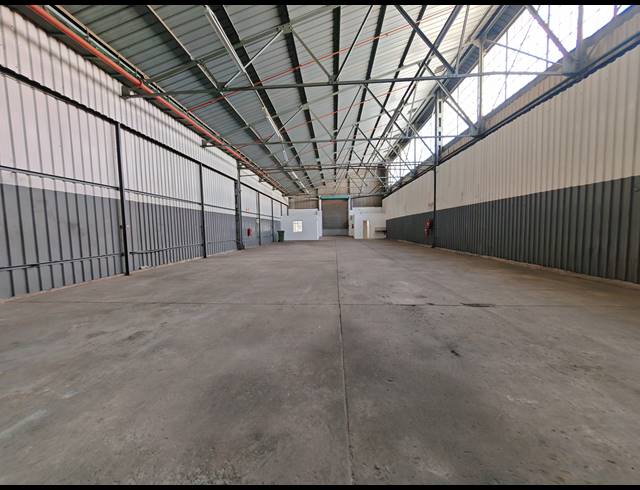 352M² WAREHOUSE TO LET IN CITY DEEP